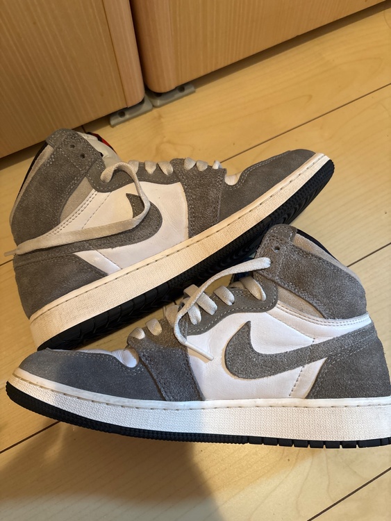 NIKE AIR JORDAN RETRO HIGH OG GS FD1437 051（古着・ファッション）の商品画像 - 査定依頼日：2026年9月25日 - 最高査定価格：2,500円