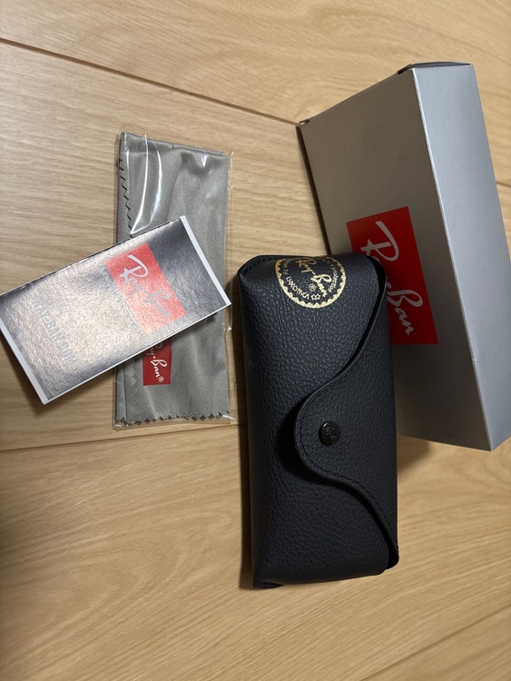 サングラス　Ray-Ban（古着・ファッション）の商品画像 - 査定依頼日：2026年9月27日 - 最高査定価格：3,500円