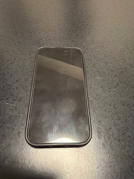 iPhone 14 Pro 256GB SIMフリー（スマホ）の商品画像 - 査定依頼日：2026年4月27日 - 最高査定価格：65,000円