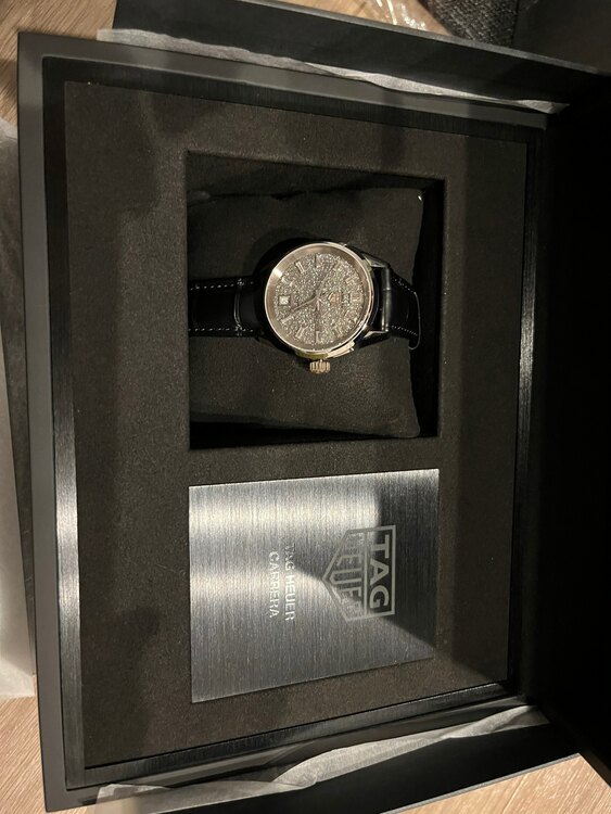 タグホイヤー カレラ （高級時計）の商品画像 - 査定依頼日：2025年3月11日 - 最高査定価格：2,800,000円