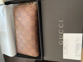 GUCCI 財布（ブランド財布・小物）の商品画像 - 査定依頼日：2019年4月5日 - 最高査定価格：10,000円