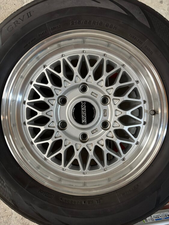 タイヤホイール（カー用品）の商品画像 - 査定依頼日：2025年4月2日 - 最高査定価格：10,000円