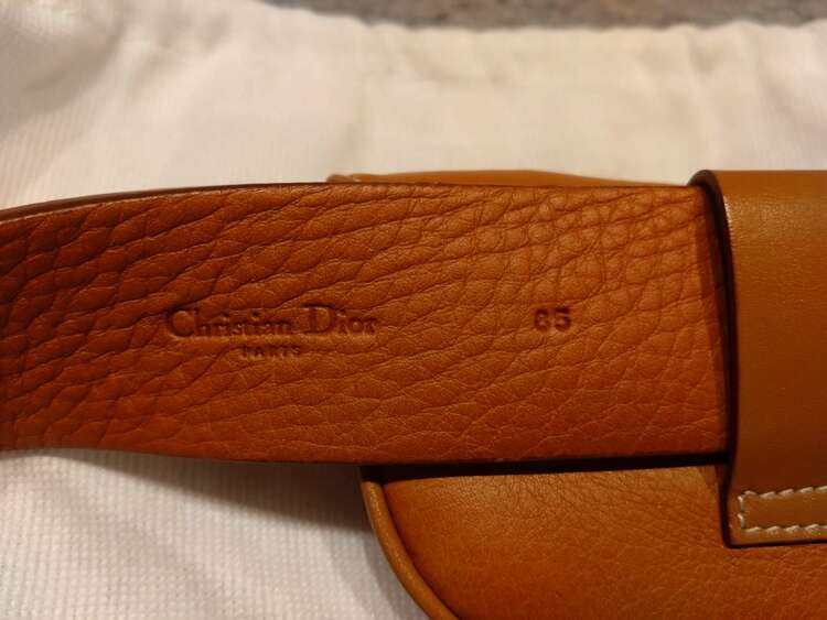 サドルバッグ（ブランドバッグ）の商品画像 - 査定依頼日：2025年2月3日 - 最高査定価格：230,000円