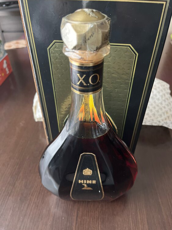 ＨＩＮＥ　X.O.（お酒）の商品画像 - 査定依頼日：2025年3月18日 - 最高査定価格：3,500円