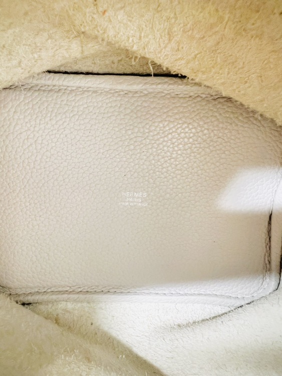 PM ◻︎P刻印（ブランドバッグ）の商品画像 - 査定依頼日：2026年3月15日 - 最高査定価格：300,000円