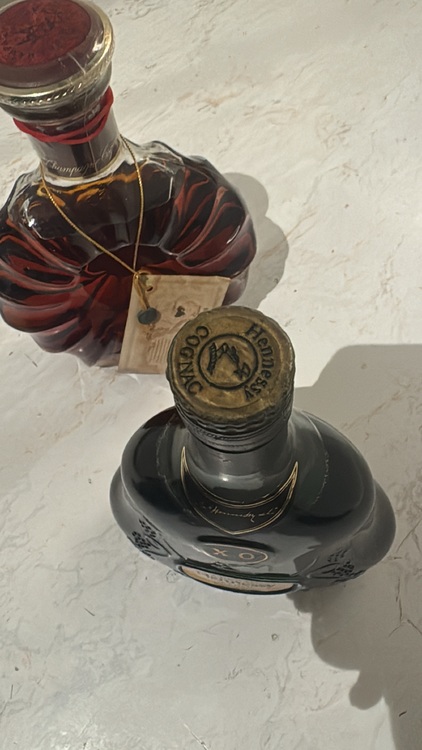 ヘネシーXO グリーンラベル（お酒）の商品画像 - 査定依頼日：2025年6月7日 - 最高査定価格：18,000円