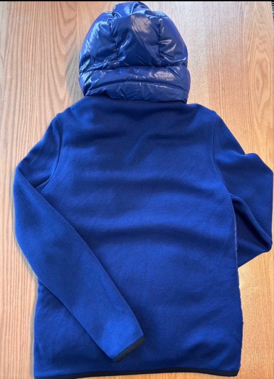 モンクレール（古着・ファッション）の商品画像 - 査定依頼日：2025年12月27日 - 最高査定価格：40,000円