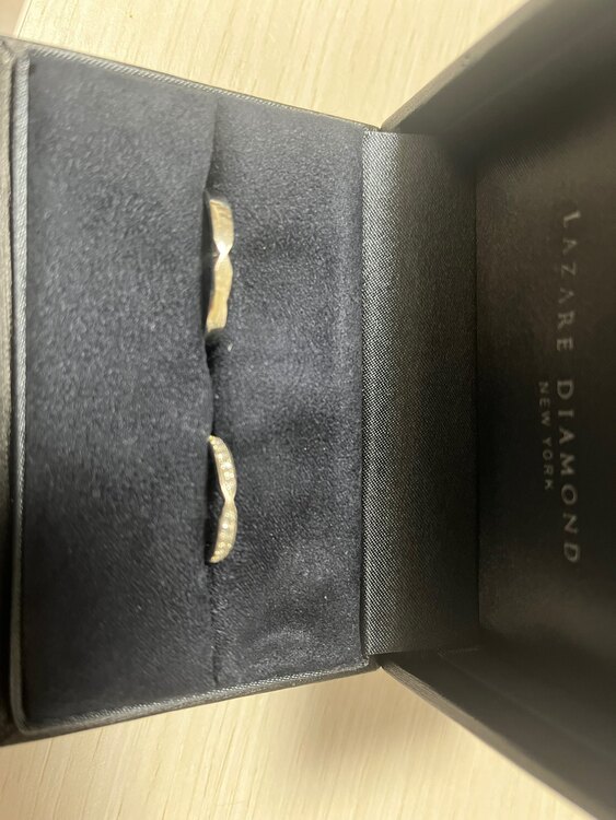 ラザールダイヤモンド　WITH（宝石）の商品画像 - 査定依頼日：2024年3月18日 - 最高査定価格：20,000円