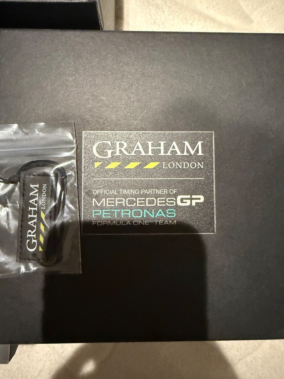 グラハム　シルバーストーン　メルセデスGP（高級時計）の商品画像 - 査定依頼日：2026年2月12日 - 最高査定価格：200,000円