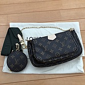 M44813（ブランドバッグ）の商品画像 - 査定依頼日：2020年4月18日 - 最高査定価格：160,000円