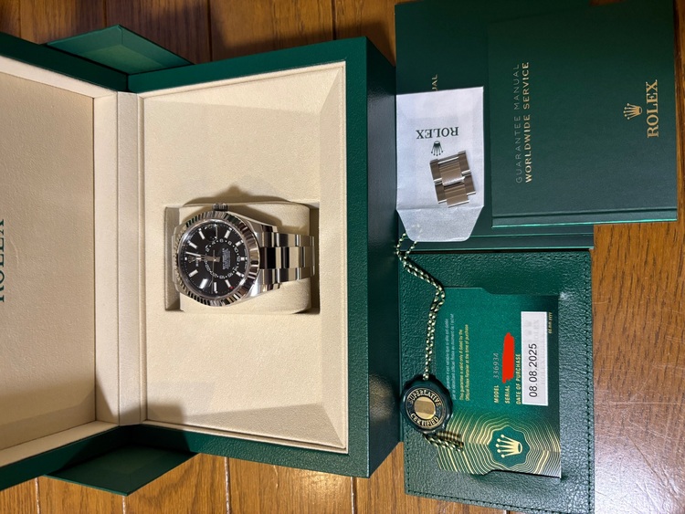 スカイドゥエラー（高級時計）の商品画像 - 査定依頼日：2025年8月9日 - 最高査定価格：3,000,000円