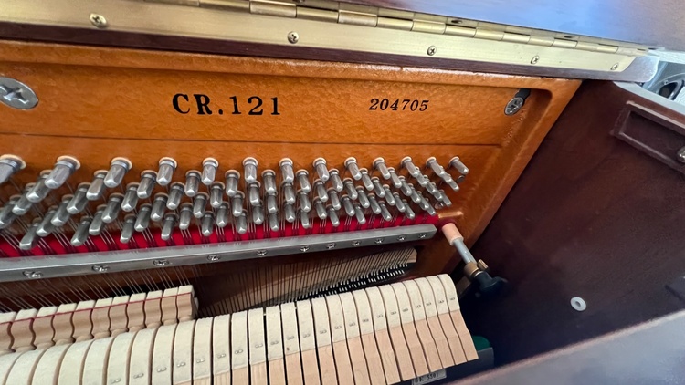 CR121（ピアノ・楽器・PA機材）の商品画像 - 査定依頼日：2026年2月9日 - 最高査定価格：10,000円