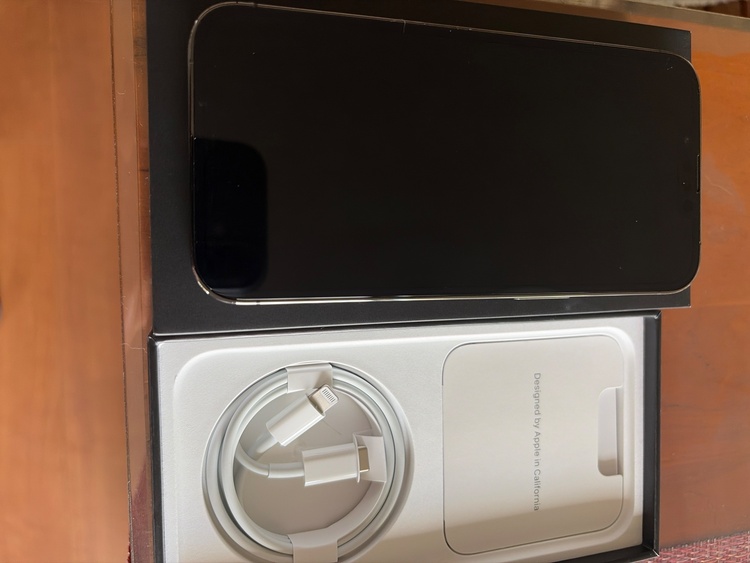 iPhone13Pro（スマホ）の商品画像 - 査定依頼日：2026年5月4日 - 最高査定価格：49,000円