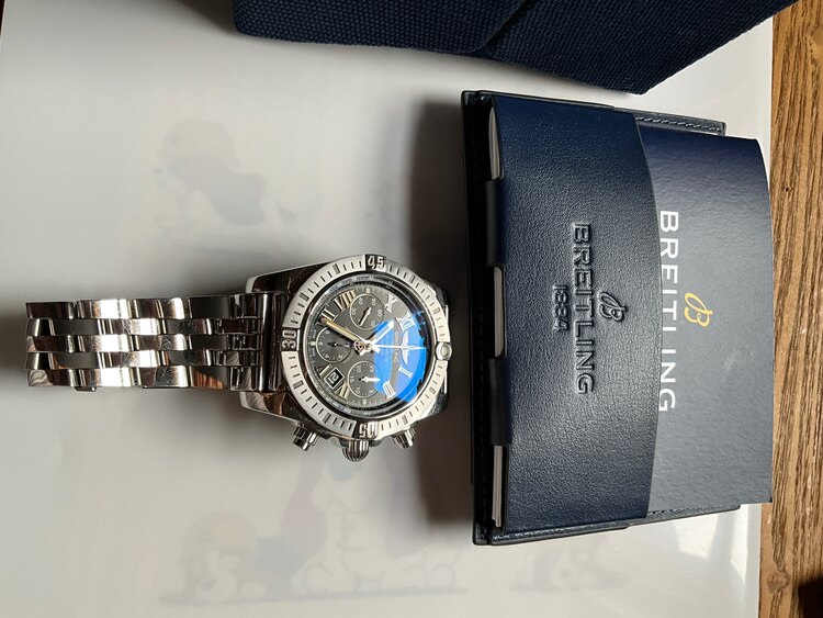 ブライトリング クロノマット Specia（高級時計）の商品画像 - 査定依頼日：2025年4月27日 - 最高査定価格：520,000円