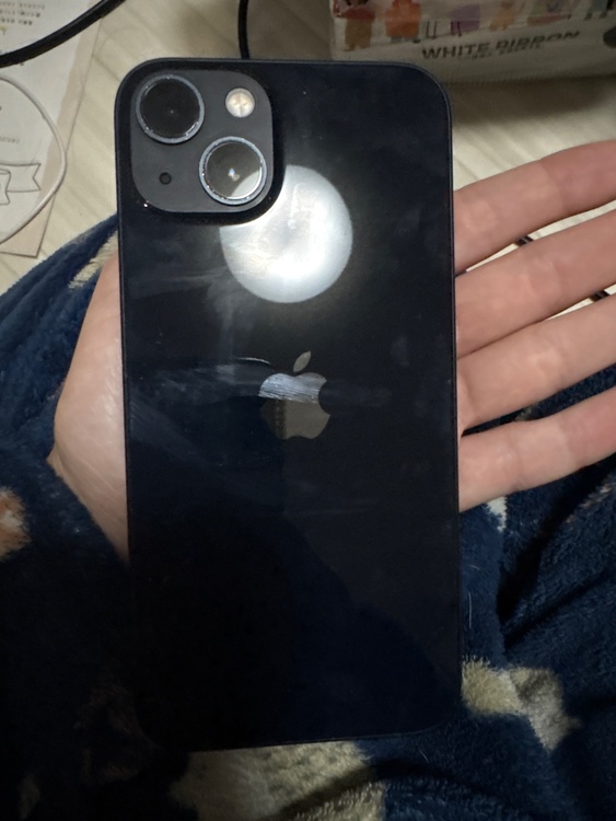 iPhone 13 128GB au（スマホ）の商品画像 - 査定依頼日：2025年12月27日 - 最高査定価格：36,000円