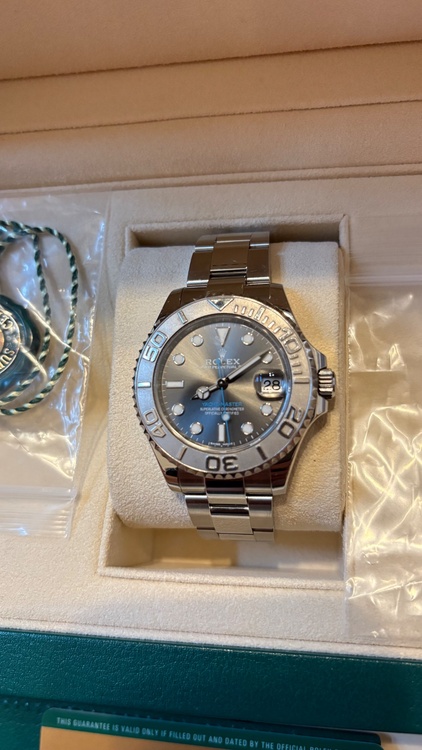 ヨットマスター　37mm（高級時計）の商品画像 - 査定依頼日：2026年4月11日 - 最高査定価格：1,920,000円