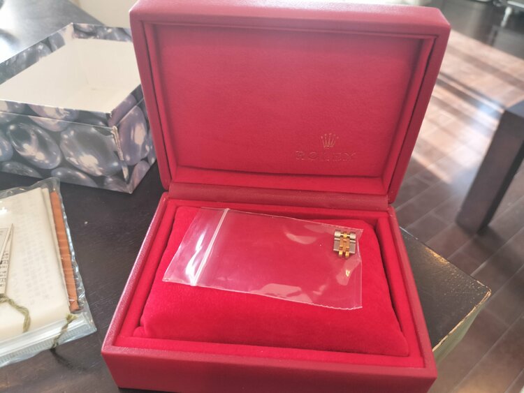 ロレックス デイトジャスト レディース　シルバーゴールドこんひ（高級時計）の商品画像 - 査定依頼日：2026年2月21日 - 最高査定価格：880,000円