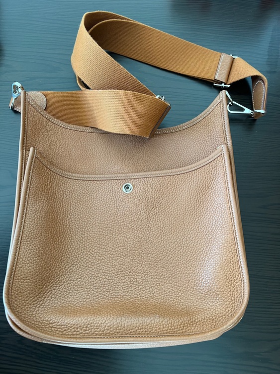 エブリンPMゴールドトリヨンクレマンス（ブランドバッグ）の商品画像 - 査定依頼日：2025年7月30日 - 最高査定価格：250,000円