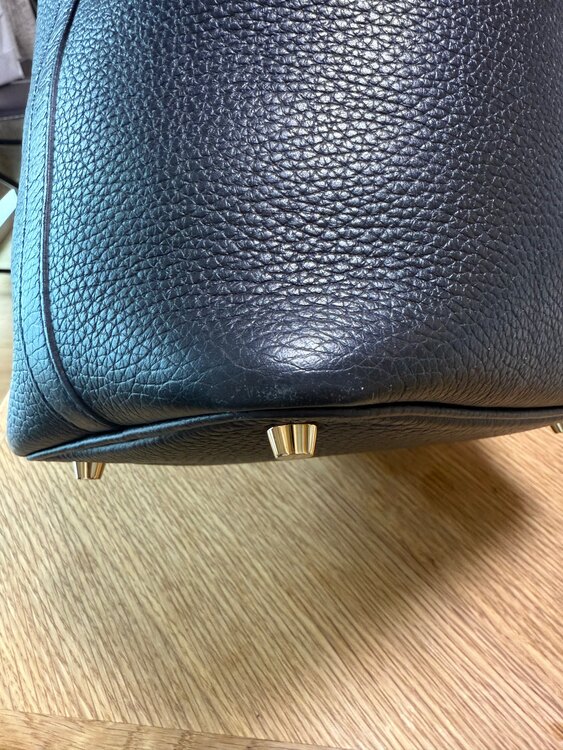 B FS 005 GX （ブランドバッグ）の商品画像 - 査定依頼日：2025年5月26日 - 最高査定価格：550,000円