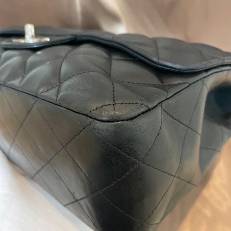 シャネル　デカマトラッセ  ラムスキン  チェーンショルダー（ブランドバッグ）の商品画像 - 査定依頼日：2025年6月8日 - 最高査定価格：400,000円