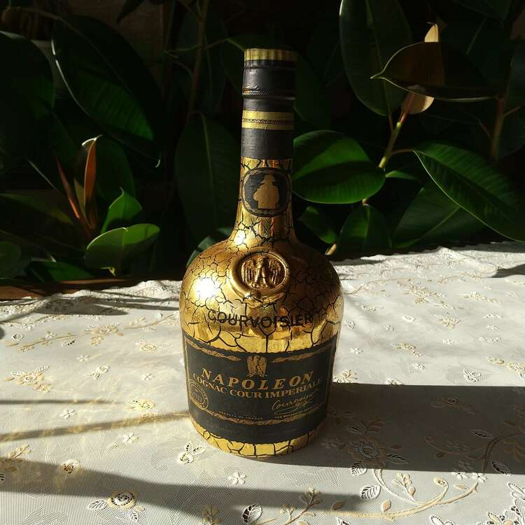 ナポレオン（お酒）の商品画像 - 査定依頼日：2025年2月12日 - 最高査定価格：5,000円