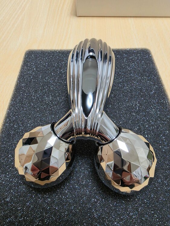 ReFa CARAT RAY（コスメ・美容・健康器具）の商品画像 - 査定依頼日：2026年6月26日 - 最高査定価格：2,000円
