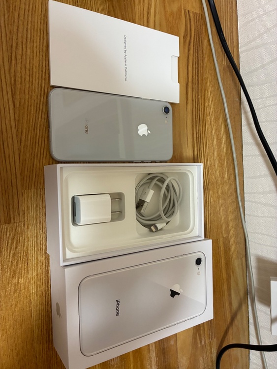 iPhone8（スマホ）の商品画像 - 査定依頼日：2026年10月16日 - 最高査定価格：4,500円