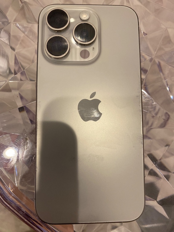 iPhone iPhone 15 Pro 256GB SIMフリー（スマホ）の商品画像 - 査定依頼日：2026年7月1日 - 最高査定価格：81,000円