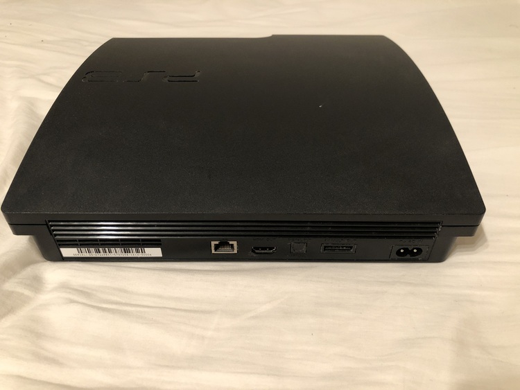 PS3 CECH-3000A（ゲーム機本体・ゲームソフト）の商品画像 - 査定依頼日：2021年4月19日 - 最高査定価格：3,000円