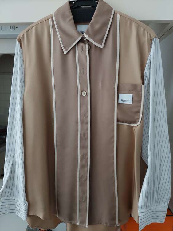 その他 バーバリー （ブランドバッグ）の商品画像 - 査定依頼日：2025年5月10日 - 最高査定価格：2,000円