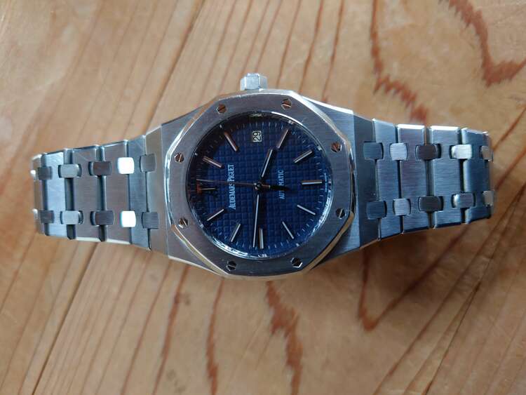 オーデマピゲ ロイヤルオーク 15300ST,00,122OST,0（高級時計）の商品画像 - 査定依頼日：2025年1月7日 - 最高査定価格：5,350,000円