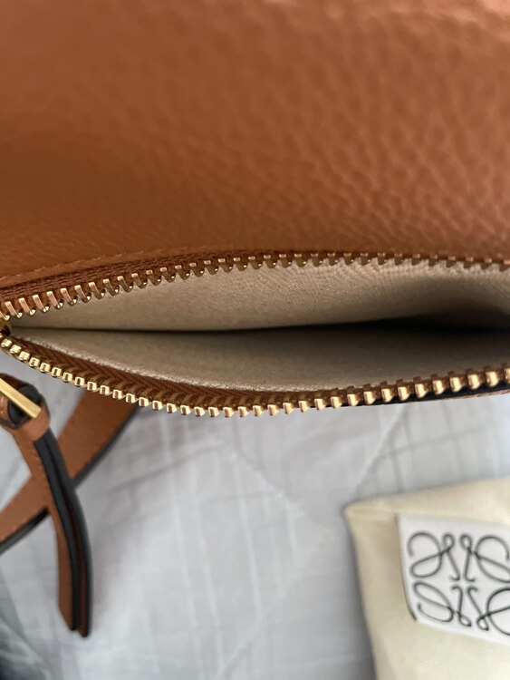 LOEWE ロエベ パズルバッグ スモール ソフトグレインカーフライトキャメル（ブランド財布・小物）の商品画像 - 査定依頼日：2025年5月7日 - 最高査定価格：125,000円