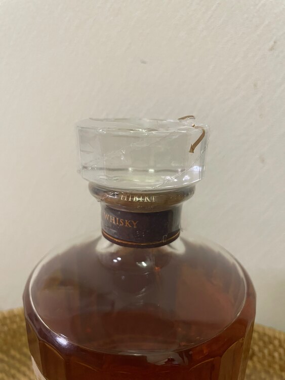 ウイスキー サントリー響 （お酒）の商品画像 - 査定依頼日：2025年3月28日 - 最高査定価格：25,000円