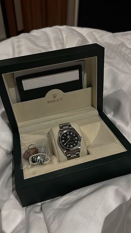 ロレックス エクスプローラー 1124270（高級時計）の商品画像 - 査定依頼日：2025年5月22日 - 最高査定価格：950,000円