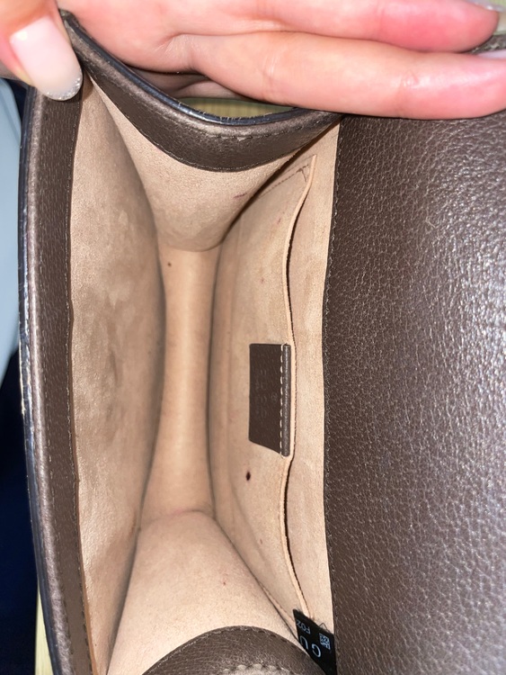 500756 CWGET 2594（ブランドバッグ）の商品画像 - 査定依頼日：2022年8月1日 - 最高査定価格：50,000円