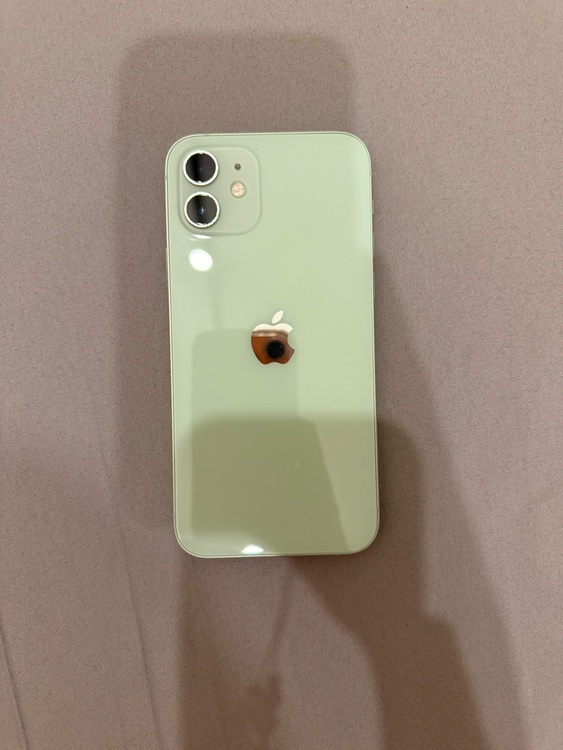 iPhone iPhone 12 64GB SIMフリー（スマホ）の商品画像 - 査定依頼日：2026年9月28日 - 最高査定価格：20,500円