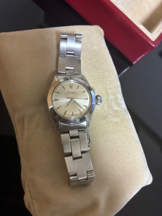 ロレックス パーペチュアル 662（高級時計）の商品画像 - 査定依頼日：2026年1月22日 - 最高査定価格：250,000円