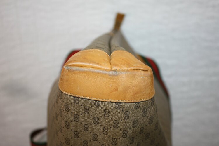GUCCI マイクロGG トートバッグ PVCレザー シェリーライン 002 983 0163（ブランドバッグ）の商品画像 - 査定依頼日：2026年10月8日 - 最高査定価格：6,000円
