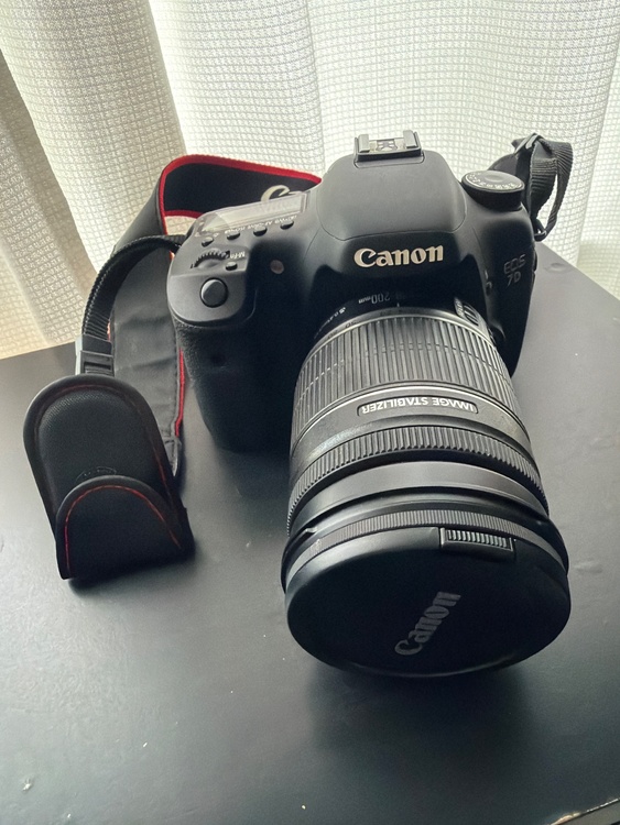 EOS 70D（カメラ）の商品画像 - 査定依頼日：2026年5月24日 - 最高査定価格：15,100円