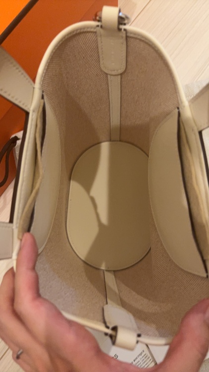 インザループ（ブランドバッグ）の商品画像 - 査定依頼日：2026年3月2日 - 最高査定価格：460,000円