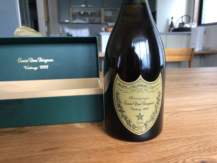 シャンパン ドン・ペリニヨン （お酒）の商品画像 - 査定依頼日：2025年7月11日 - 最高査定価格：19,000円