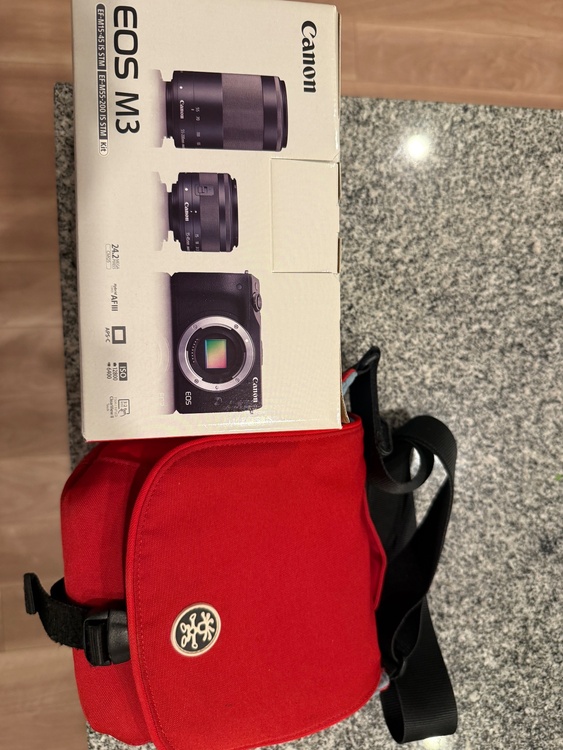 Canon EOS M3（カメラ）の商品画像 - 査定依頼日：2026年8月10日 - 最高査定価格：38,000円