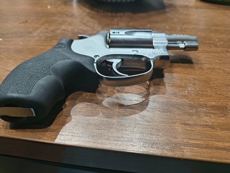 s＆w m60 スーパーデラックス（エアガン・ミリタリー用品）の商品画像 - 査定依頼日：2026年4月3日 - 最高査定価格：6,000円