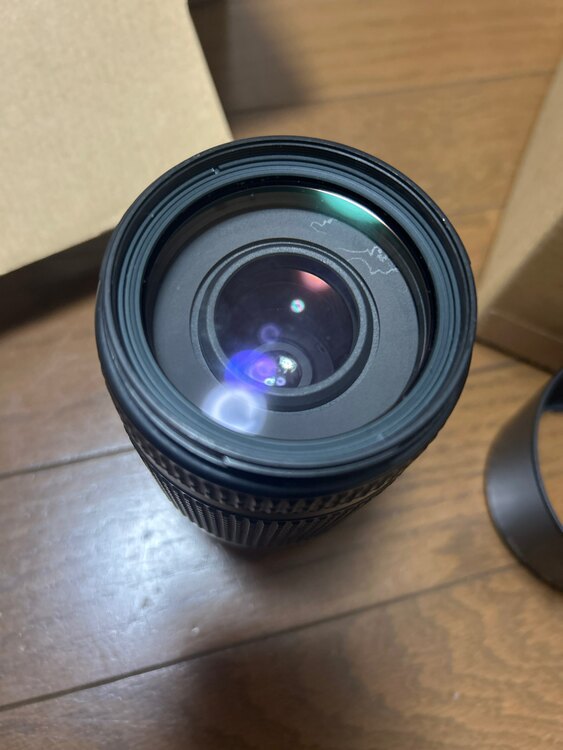 Nikon ズームレンズ NIKKOR 70-300mm f4-5.6 D（カメラ）の商品画像 - 査定依頼日：2025年5月30日 - 最高査定価格：100,000円