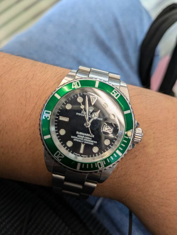 ロレックス サブマリーナー 683（高級時計）の商品画像 - 査定依頼日：2025年6月16日 - 最高査定価格：1,850,000円