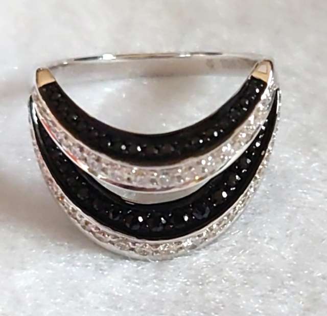 カラッチ リング（宝石）の商品画像 - 査定依頼日：2023年10月18日 - 最高査定価格：50,000円