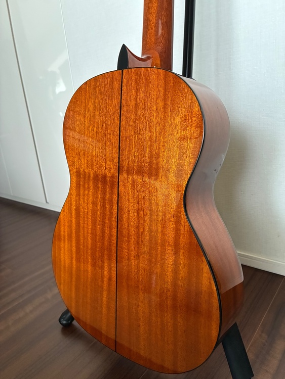 Matsuoka Guitar MC-70S（ピアノ・楽器・PA機材）の商品画像 - 査定依頼日：2026年6月4日 - 最高査定価格：12,000円