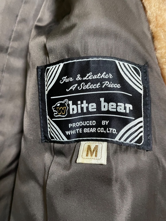 White Bear リアルファー・レザー コート（古着・ファッション）の商品画像 - 査定依頼日：2026年9月26日 - 最高査定価格：3,000円