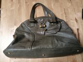 イブサンローラン  （ブランドバッグ）の商品画像 - 査定依頼日：2025年10月6日 - 最高査定価格：20,000円