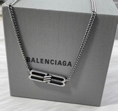 バレンシアガ  （ブランドバッグ）の商品画像 - 査定依頼日：2025年9月30日 - 最高査定価格：23,000円